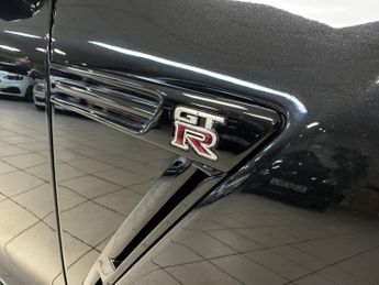 NISSAN GT-R 3.8 PREMIUM EDITION 2DR SEMI AUTOMATIC