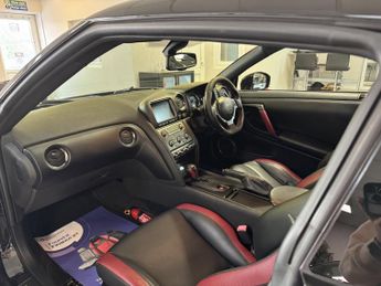 NISSAN GT-R 3.8 PREMIUM EDITION 2DR SEMI AUTOMATIC