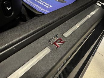 NISSAN GT-R 3.8 PREMIUM EDITION 2DR SEMI AUTOMATIC