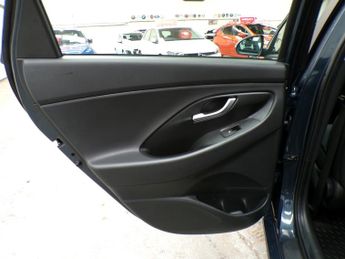HYUNDAI I30 1.0 T-GDI SE CONNECT MHEV 5DR Automatic