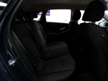 HYUNDAI I30 1.0 T-GDI SE CONNECT MHEV 5DR Automatic