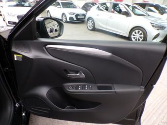 VAUXHALL CORSA 1.2 DESIGN 5DR Automatic