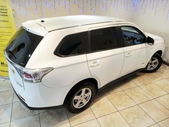 MITSUBISHI OUTLANDER 2.3 DI-D GX 2 5DR Manual