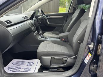 VOLKSWAGEN PASSAT 2.0 HIGHLINE TDI BLUEMOTION TECHNOLOGY DSG 5DR Semi Automatic