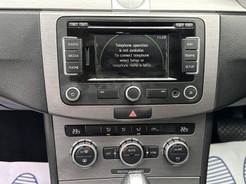 VOLKSWAGEN PASSAT 2.0 HIGHLINE TDI BLUEMOTION TECHNOLOGY DSG 5DR Semi Automatic