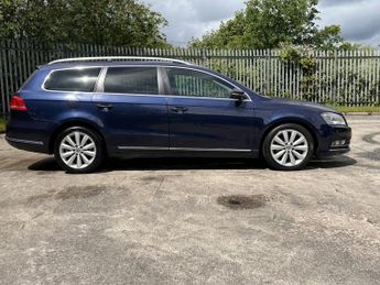 VOLKSWAGEN PASSAT 2.0 HIGHLINE TDI BLUEMOTION TECHNOLOGY DSG 5DR Semi Automatic