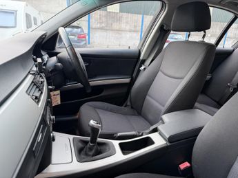 BMW 3 SERIES 2.0 320D EFFICIENTDYNAMICS 4DR Manual