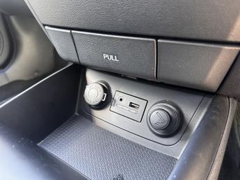 HYUNDAI I30 1.6 COMFORT CRDI 5DR Manual