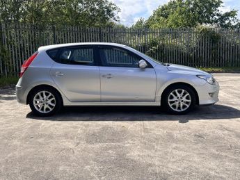 HYUNDAI I30 1.6 COMFORT CRDI 5DR Manual