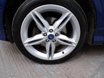 FORD S-MAX 2.0 TITANIUM TDCI 5DR Semi Automatic