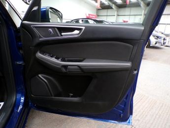 FORD S-MAX 2.0 TITANIUM TDCI 5DR Semi Automatic