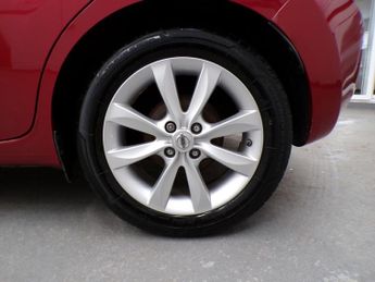 NISSAN NOTE 1.5 DCI TEKNA 5DR Manual