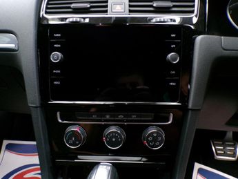 VOLKSWAGEN GOLF 2.0 R-LINE TDI BLUEMOTION TECHNOLOGY DSG 5DR Semi Automatic