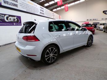 VOLKSWAGEN GOLF 2.0 R-LINE TDI BLUEMOTION TECHNOLOGY DSG 5DR Semi Automatic
