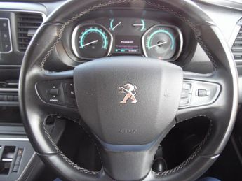 PEUGEOT TRAVELLER BUSINESS VIP 5DR AUTOMATIC