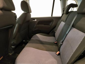 FORD FUSION 1.4 ZETEC 5DR Manual