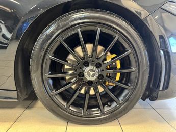 MERCEDES-BENZ A-CLASS 2.0 A 200 D AMG LINE PREMIUM PLUS 5DR Automatic