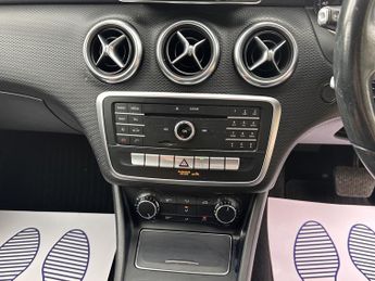 MERCEDES-BENZ A-CLASS 1.5 A 180 D SE 5DR Semi Automatic
