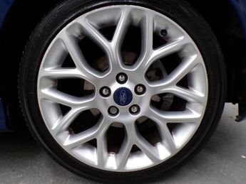 FORD FOCUS 2.0 ZETEC S TDCI 5DR Automatic