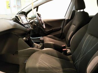 PEUGEOT 208 1.2 ACTIVE 5DR Manual