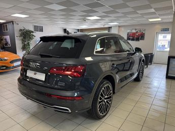 AUDI Q5 2.0 TDI QUATTRO S LINE 5DR Semi Automatic