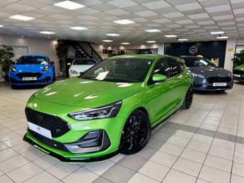 Ford Focus 2.3 ST 5DR Manual