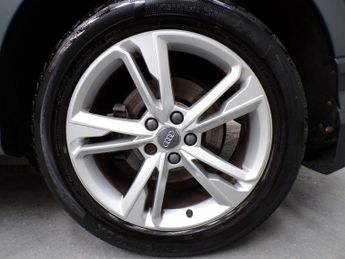 AUDI Q3 2.0 TFSI QUATTRO S LINE 5DR Semi Automatic