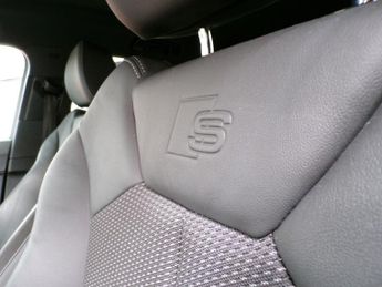 AUDI Q3 2.0 TFSI QUATTRO S LINE 5DR Semi Automatic