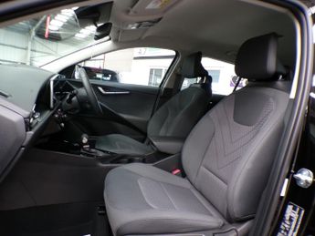 KIA NIRO 1.6 2 5DR Semi Automatic