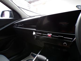 KIA NIRO 1.6 2 5DR Semi Automatic
