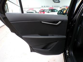 KIA NIRO 1.6 2 5DR Semi Automatic
