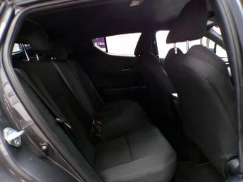 TOYOTA CHR 1.8 DYNAMIC 5DR CVT