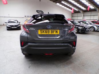 TOYOTA CHR 1.8 DYNAMIC 5DR CVT