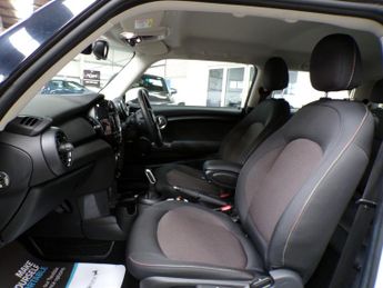 MINI HATCH 1.5 ONE CLASSIC 3DR Automatic