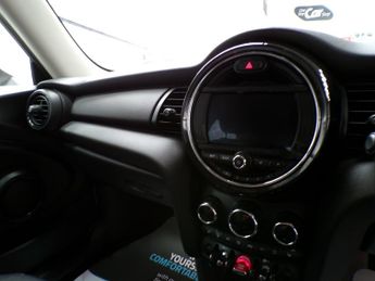 MINI HATCH 1.5 ONE CLASSIC 3DR Automatic