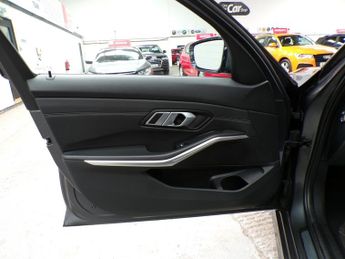 BMW 3 SERIES 2.0 320I SPORT 5DR Automatic