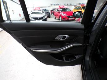 BMW 3 SERIES 2.0 320I SPORT 5DR Automatic