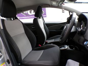 TOYOTA YARIS 1.5 VVT-I ICON TECH 5DR CVT