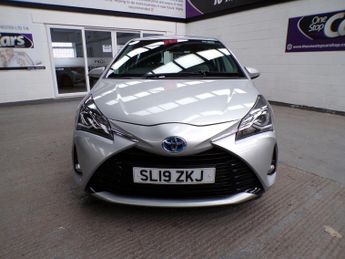 TOYOTA YARIS 1.5 VVT-I ICON TECH 5DR CVT