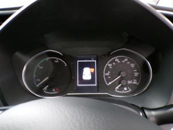 TOYOTA YARIS 1.5 VVT-I ICON TECH 5DR CVT