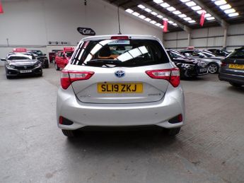 TOYOTA YARIS 1.5 VVT-I ICON TECH 5DR CVT