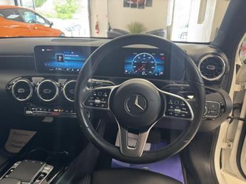 MERCEDES-BENZ A-CLASS 1.5 A 180 D SPORT EXECUTIVE 5DR Automatic