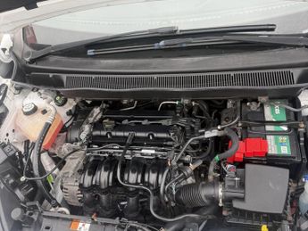 FORD B-MAX 1.6 ZETEC 5DR Automatic