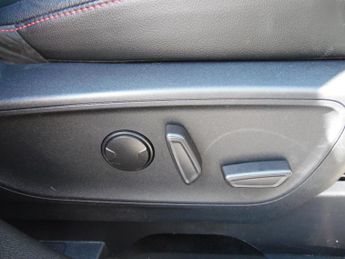 FORD KUGA 1.5 ST-LINE X EDITION ECOBLUE 5DR AUTOMATIC