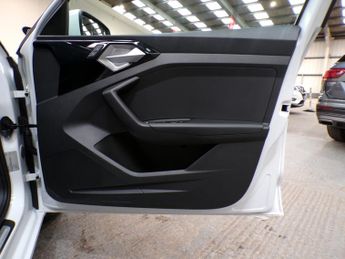 AUDI A1 1.5 SPORTBACK TFSI SPORT 5DR Semi Automatic
