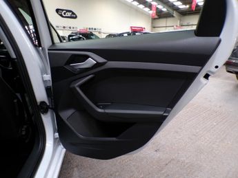 AUDI A1 1.5 SPORTBACK TFSI SPORT 5DR Semi Automatic