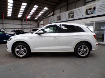 AUDI Q5 2.0 TDI QUATTRO S LINE 5DR Semi Automatic