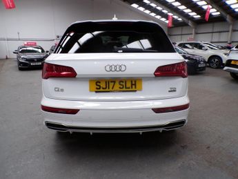 AUDI Q5 2.0 TDI QUATTRO S LINE 5DR Semi Automatic