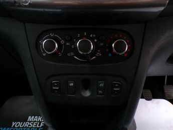 DACIA SANDERO STEPWAY 0.9 LAUREATE TCE 5DR Manual