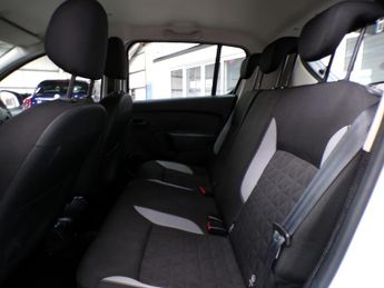 DACIA SANDERO STEPWAY 0.9 LAUREATE TCE 5DR Manual